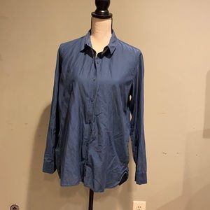 Gap silk blend buttoned down blouse